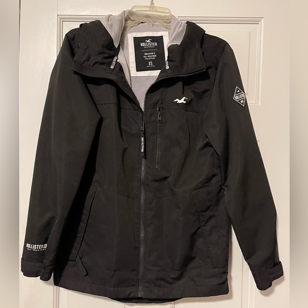 Men’s extra small Hollister raincoat
